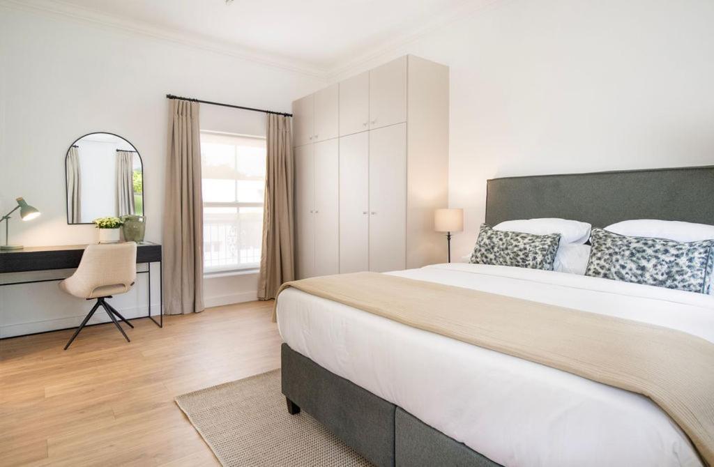 Middedorp Apartments สเตลเลนบอช ภายนอก รูปภาพ