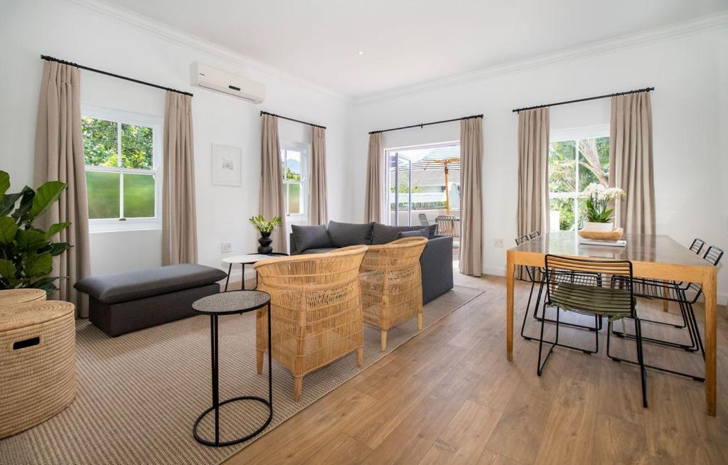 Middedorp Apartments สเตลเลนบอช ภายนอก รูปภาพ